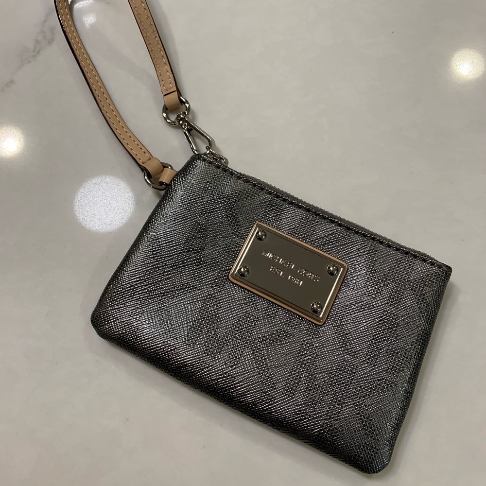 Michael Kors wristlet